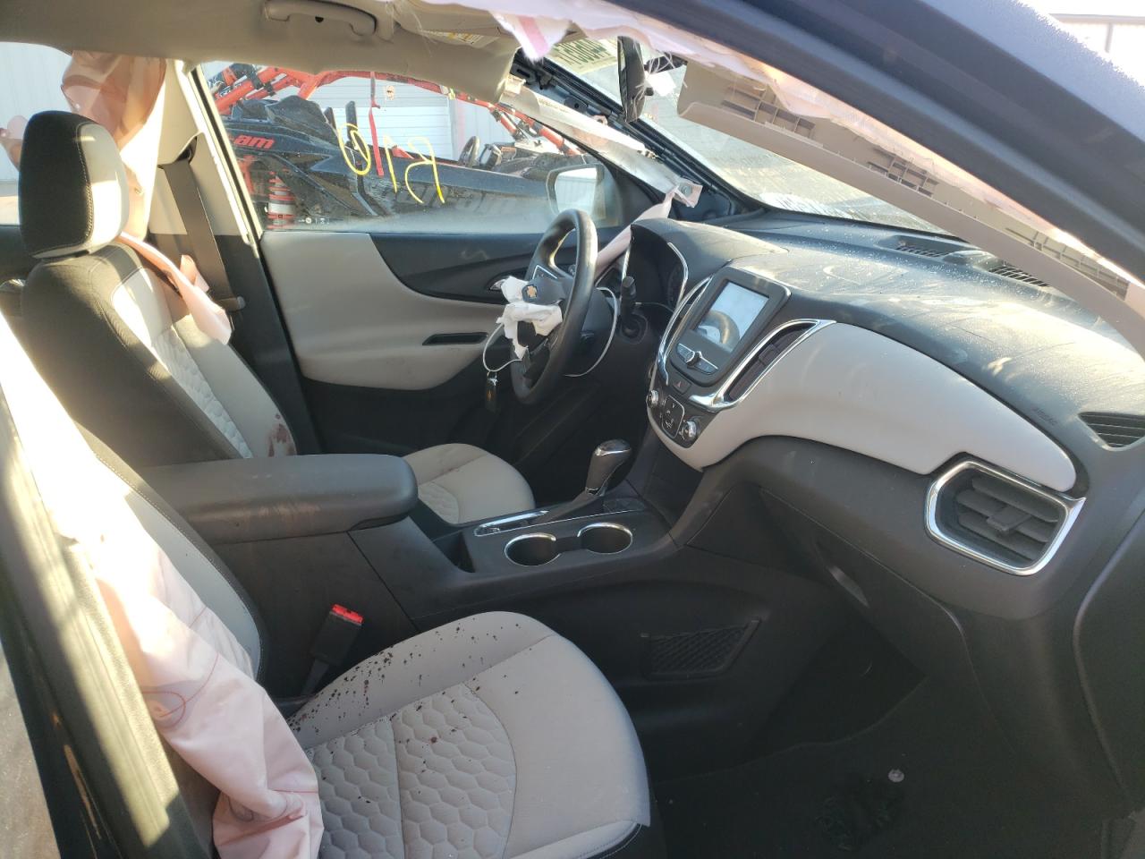 Photo 5 from auction – 2018 CHEVROLET EQUINOX LS with VIN 3GNAXHEV4JS504006
