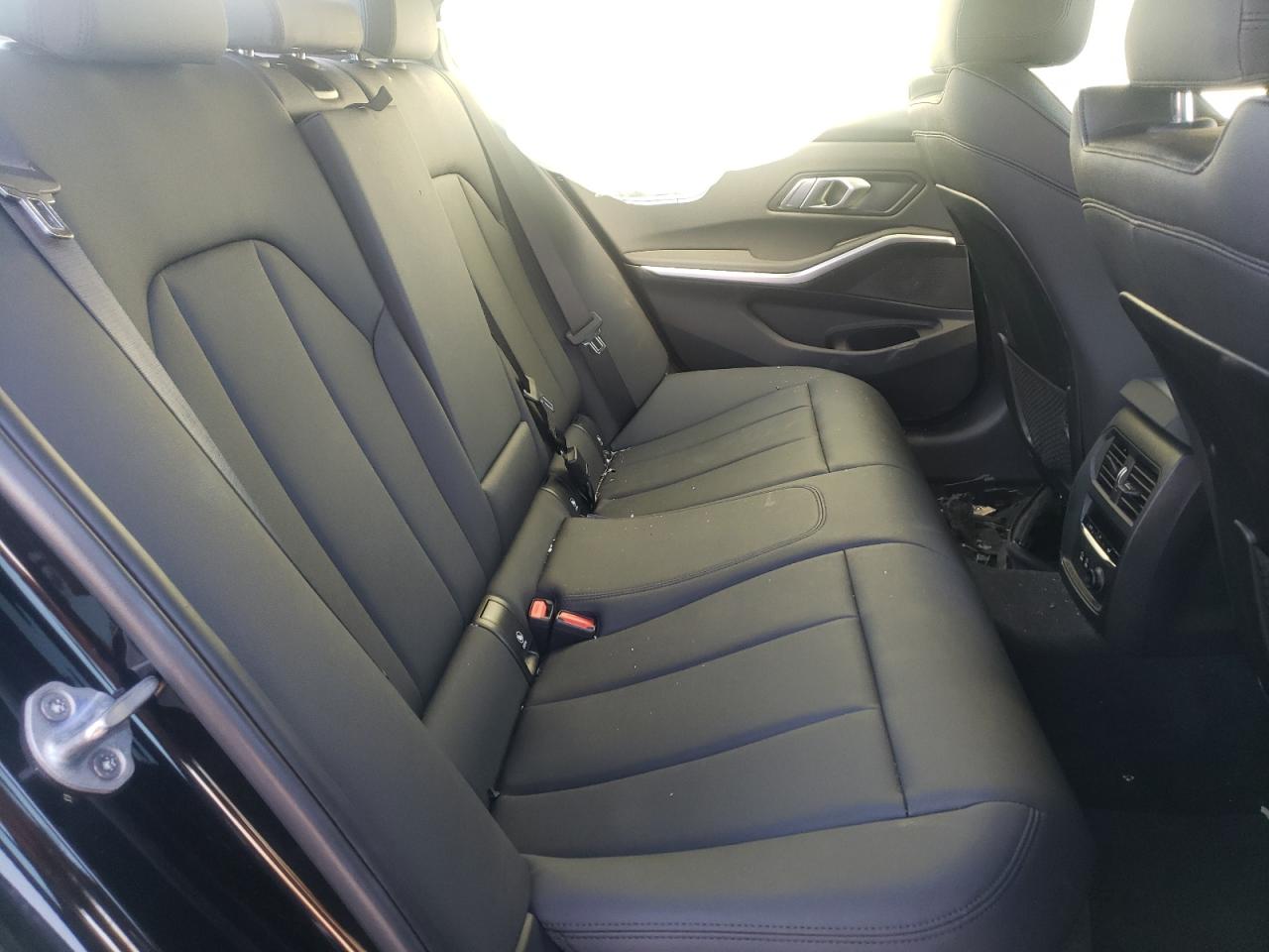 Photo 6 from auction – 2020 BMW 330I with VIN 3MW5R1J08L8B34147