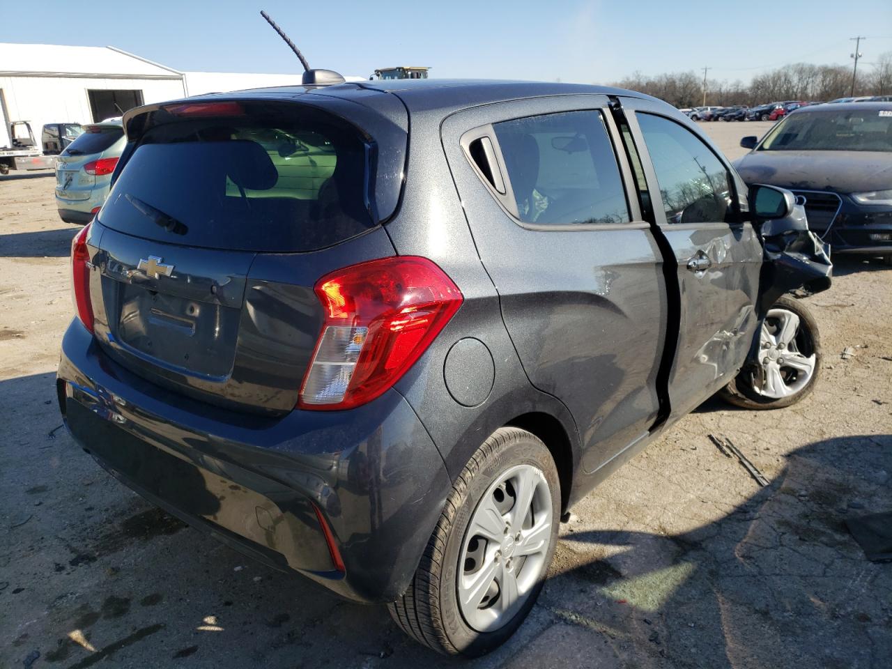 Photo 4 from auction – 2021 CHEVROLET SPARK LS with VIN KL8CB6SA4MC717191