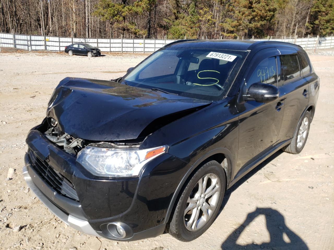 Photo 2 from auction – 2015 MITSUBISHI OUTLANDER with VIN JA4AZ3A32FZ000200