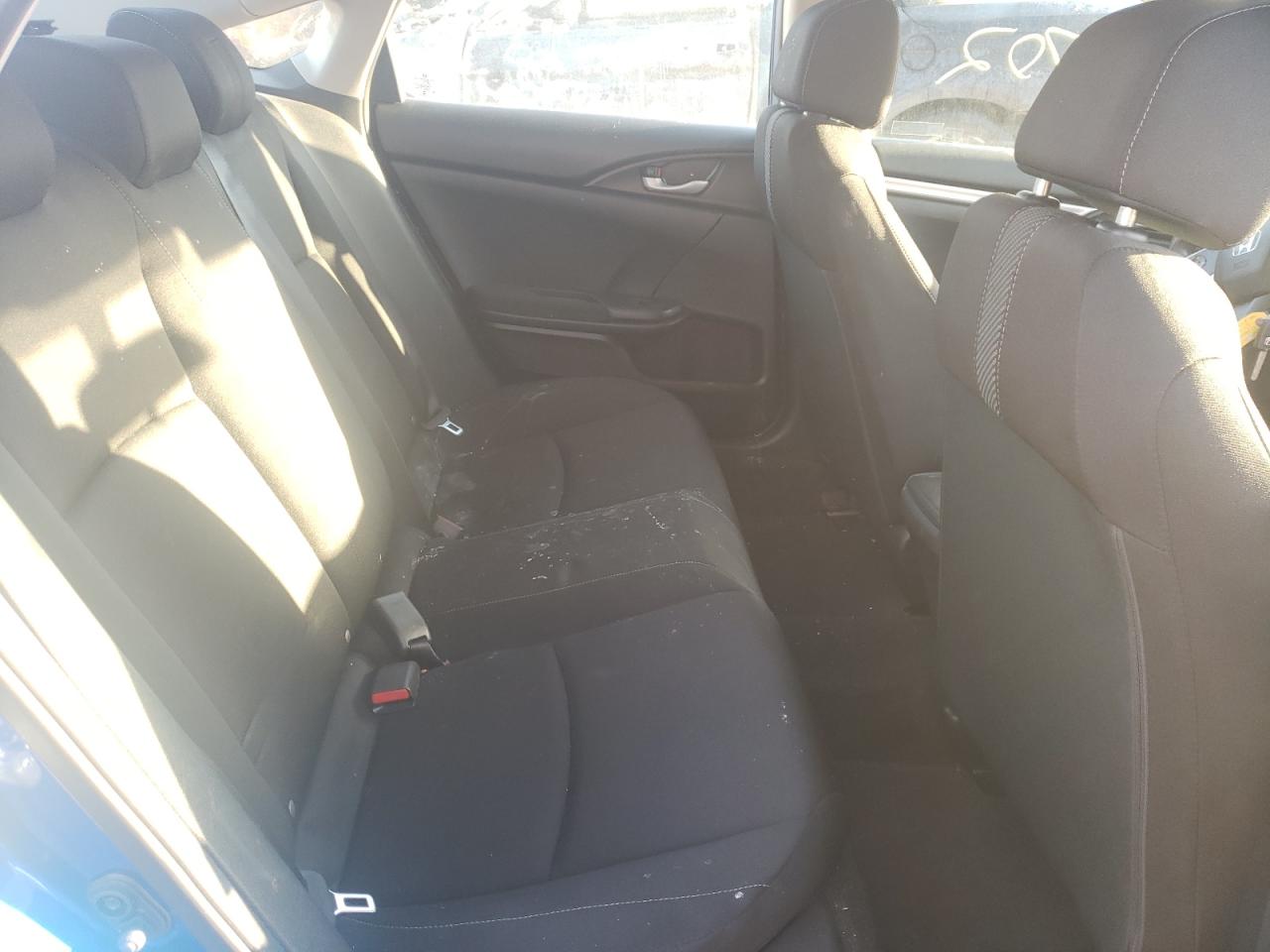 Photo 6 from auction – 2017 HONDA CIVIC LX with VIN 19XFC2F53HE069302
