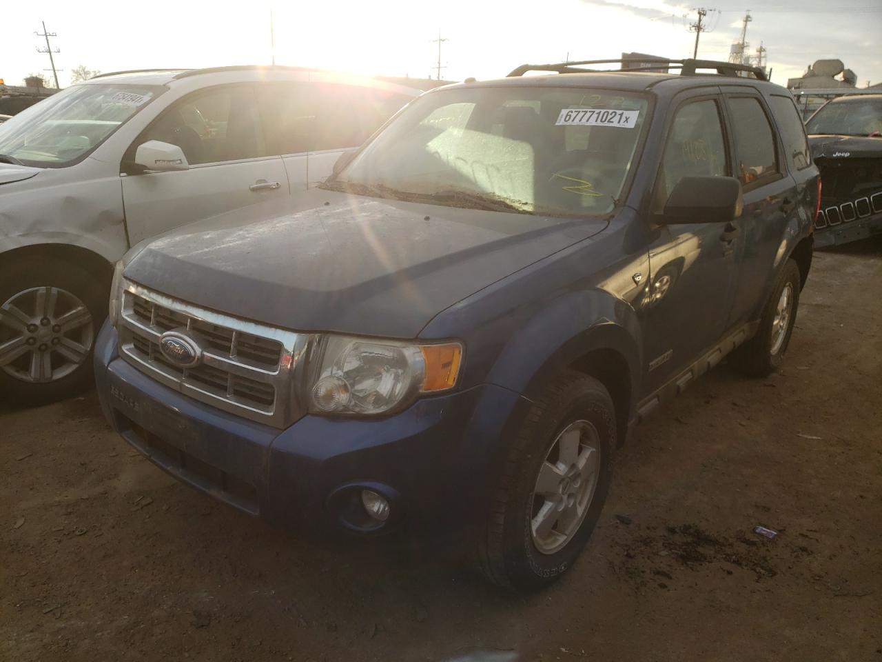 Photo 2 from auction – 2008 FORD ESCAPE XLT with VIN 1FMCU031X8KB76197