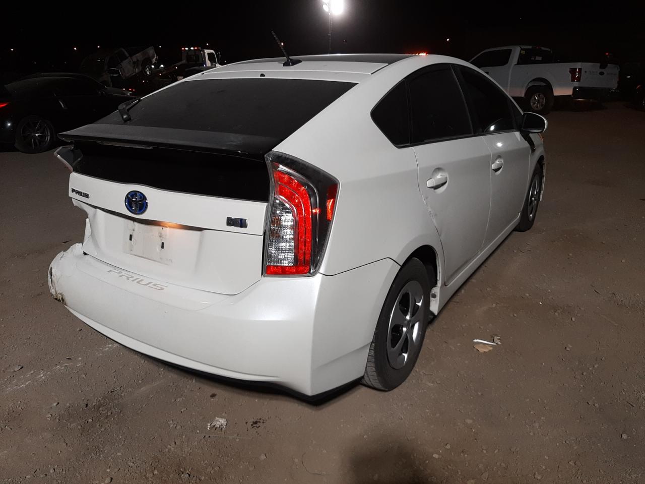 Photo 4 from auction – 2014 TOYOTA PRIUS with VIN JTDKN3DU3E1780117