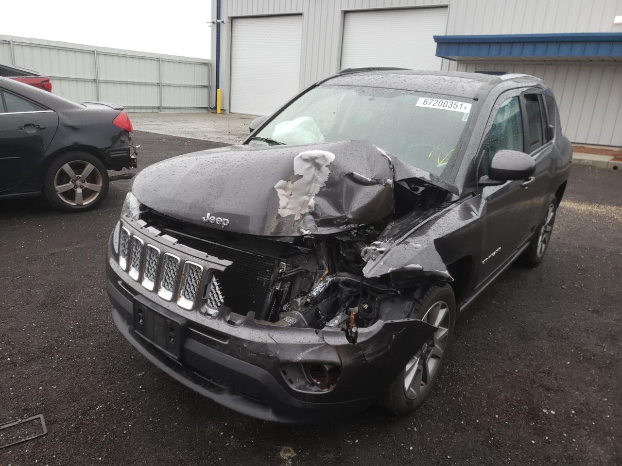 Photo 2 from auction – 2017 JEEP COMPASS LA with VIN 1C4NJCEA5HD130480