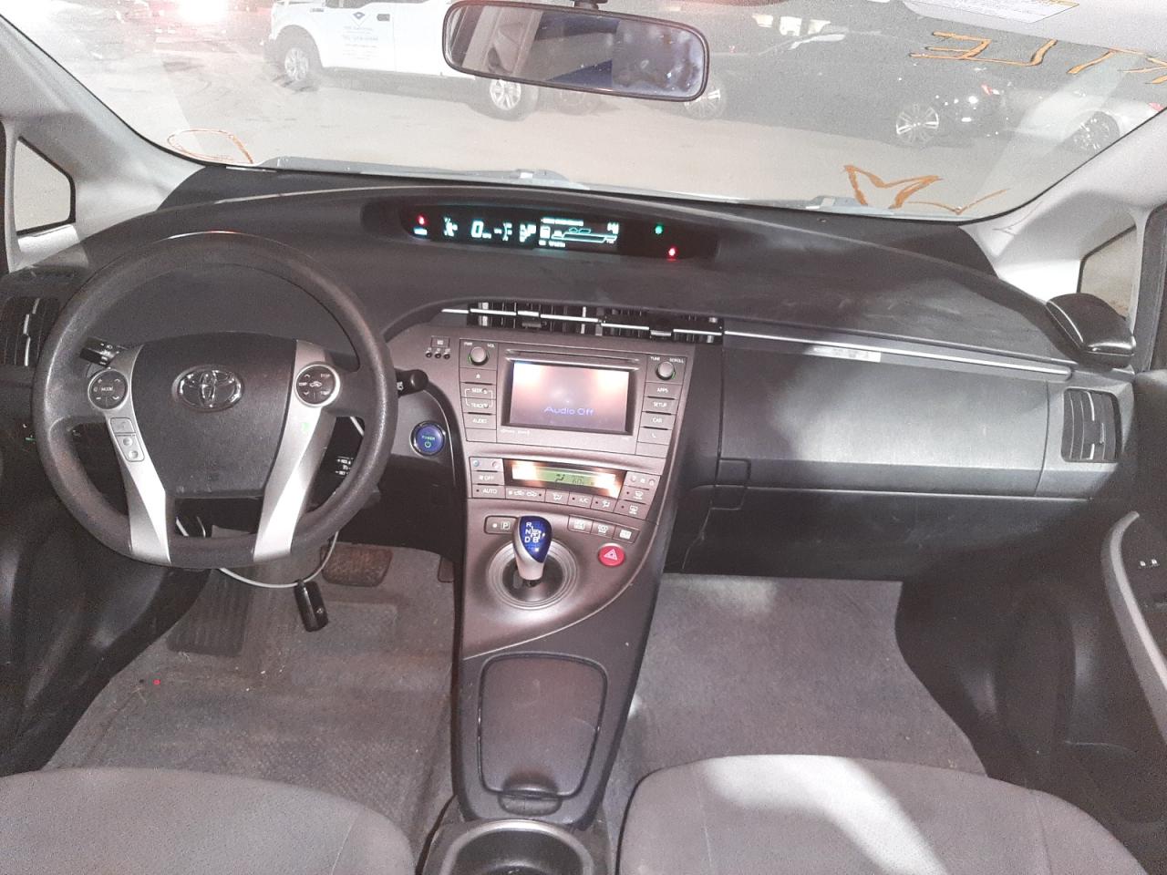 Photo 9 from auction – 2014 TOYOTA PRIUS with VIN JTDKN3DU3E1780117
