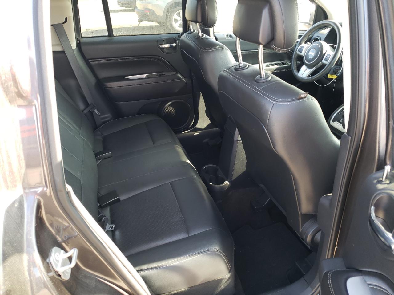 Photo 6 from auction – 2015 JEEP COMPASS LA with VIN 1C4NJCEAXFD368287