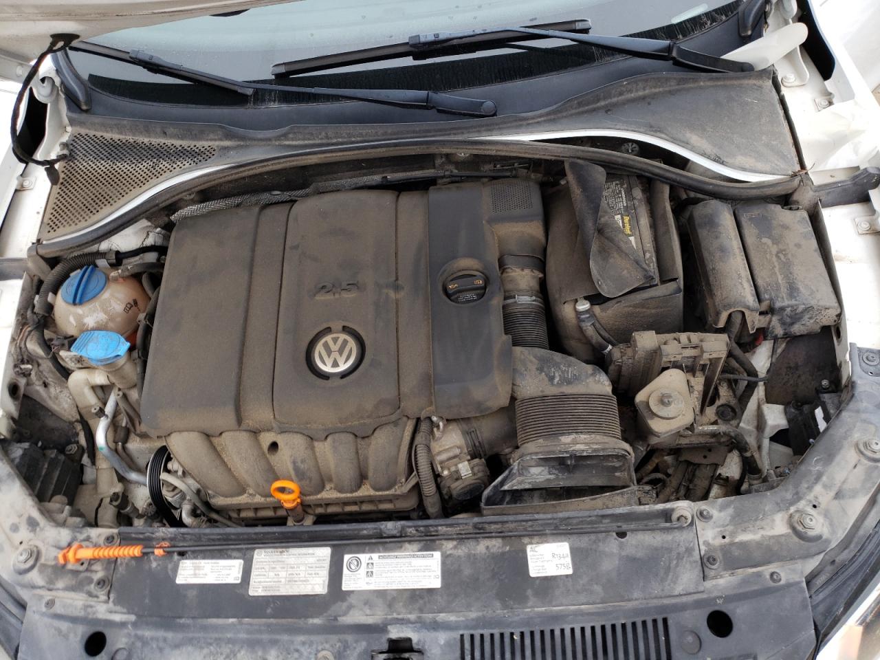 Photo 7 from auction – 2012 VOLKSWAGEN PASSAT SEL with VIN 1VWCH7A34CC037771