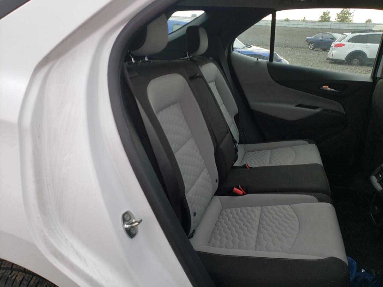 Photo 6 from auction – 2018 CHEVROLET EQUINOX LS with VIN 2GNAXREV5J6204267