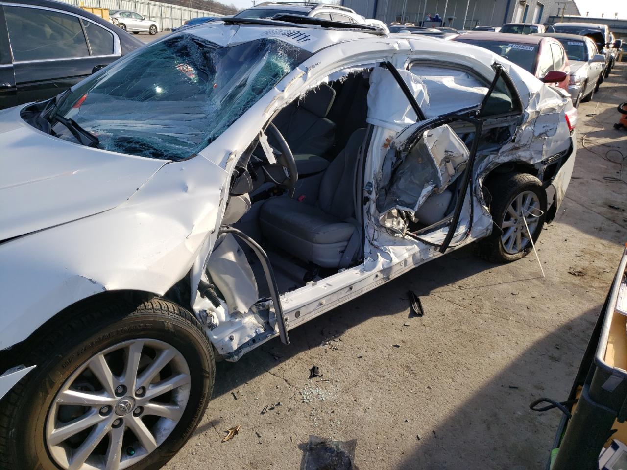 Photo 9 from auction – 2010 TOYOTA CAMRY SE with VIN JTNBK3EK2A3049095
