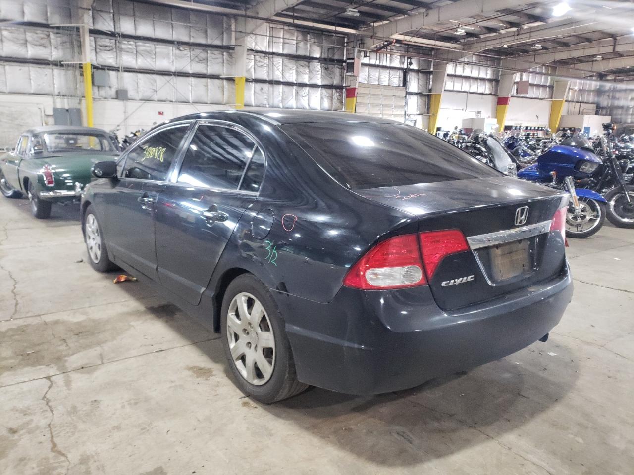 Photo 3 from auction – 2010 HONDA CIVIC LX with VIN 2HGFA1F59AH302045