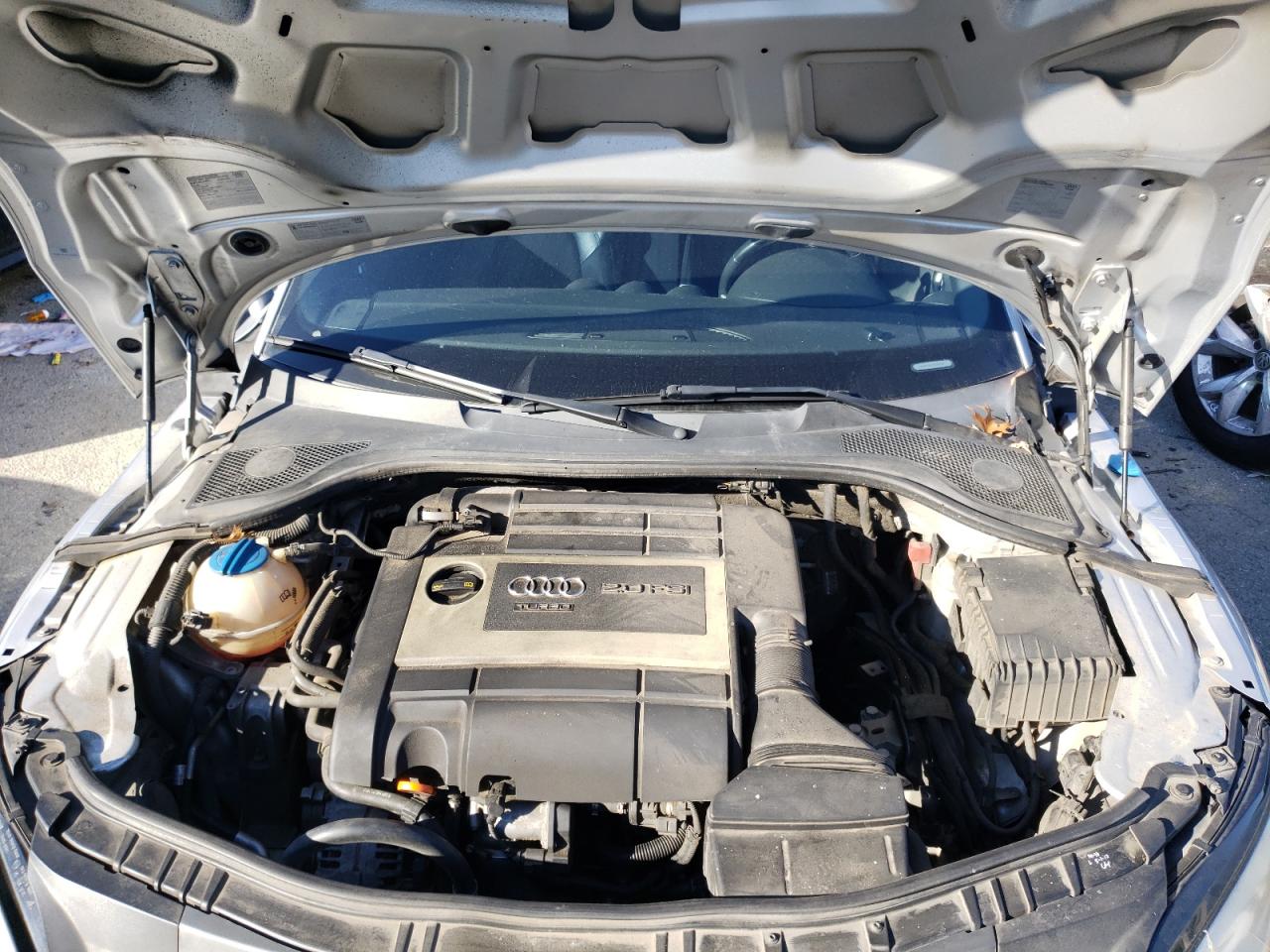 Photo 7 from auction – 2008 AUDI TT 2.0T with VIN TRUMF38J181000647