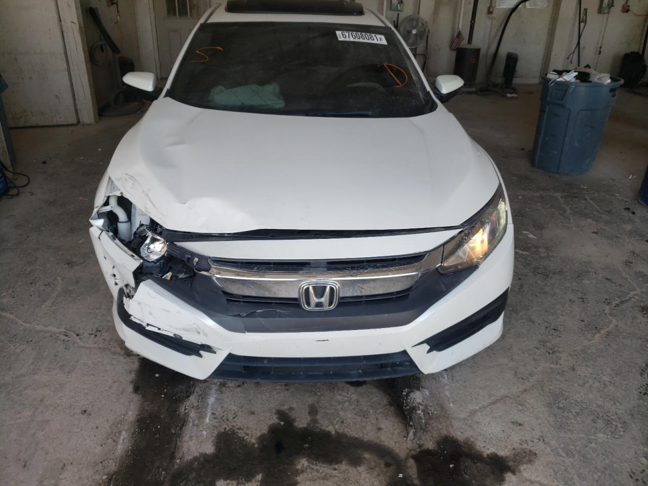 Photo 9 from auction – 2016 HONDA CIVIC EX with VIN 19XFC2F77GE031278