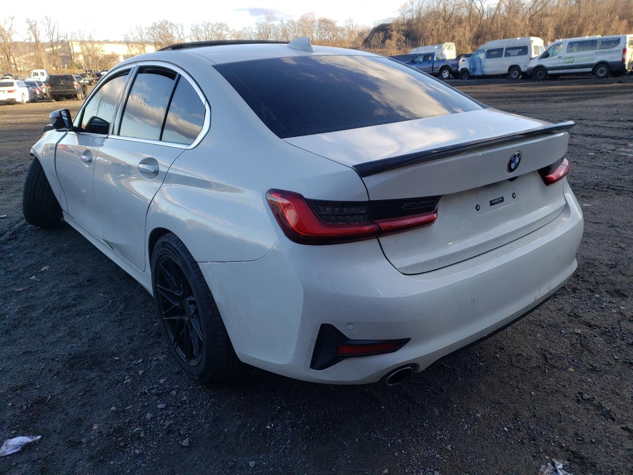 Photo 3 from auction – 2020 BMW 330XI with VIN 3MW5R7J08L8B20683