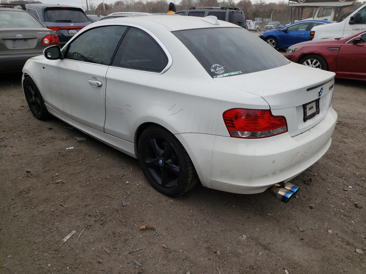 Photo 3 from auction – 2011 BMW 128 I with VIN WBAUP7C57BVM54357