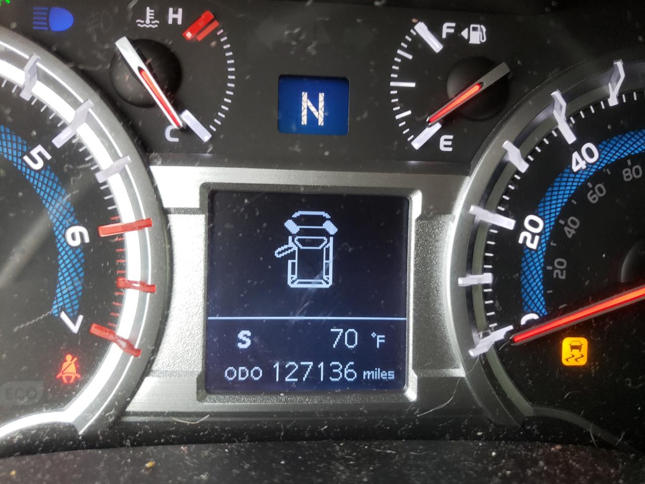 Photo 8 from auction – 2014 TOYOTA 4RUNNER SR with VIN JTEBU5JR9E5193648