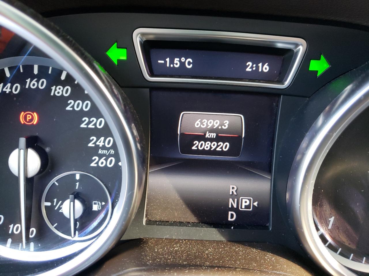 Photo 8 from auction – 2014 MERCEDES-BENZ GL 350 BLU with VIN 4JGDF2EE5EA344825
