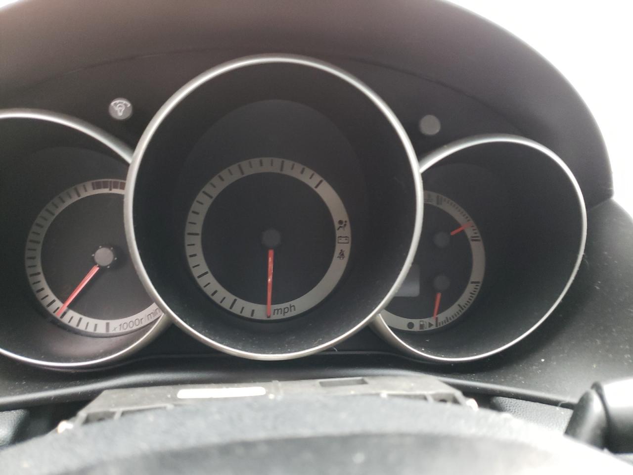 Foto 8 de la subasta – 2004 MAZDA 3 HATCHBAC con VIN JM1BK343141100813