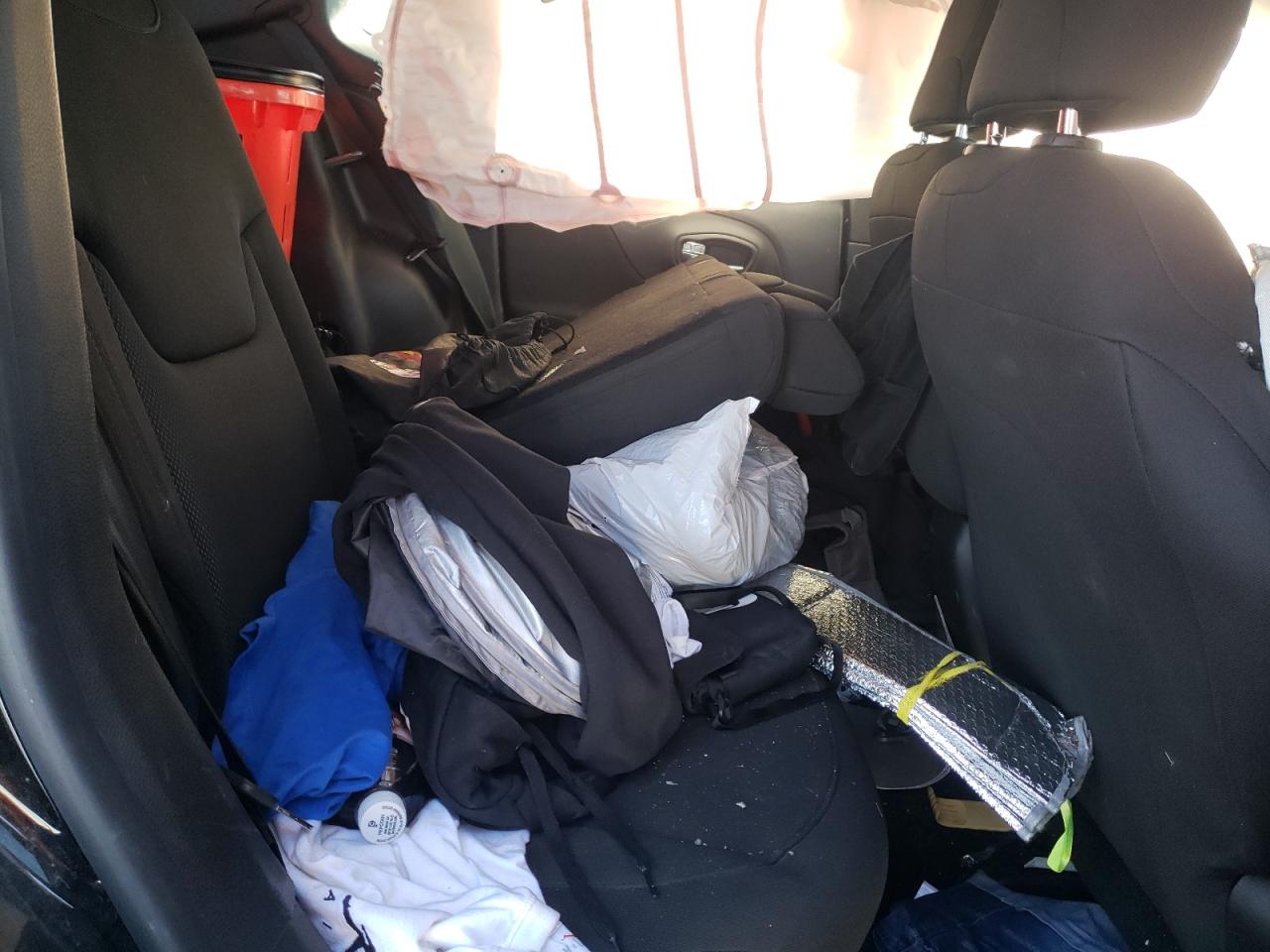 Photo 6 from auction – 2018 JEEP RENEGADE S with VIN ZACCJBAB2JPH48945