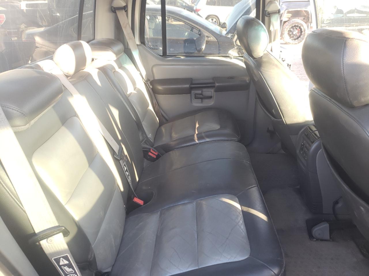 Photo 6 from auction – 2003 FORD EXPLORER S with VIN 1FMZU77E63UC07720