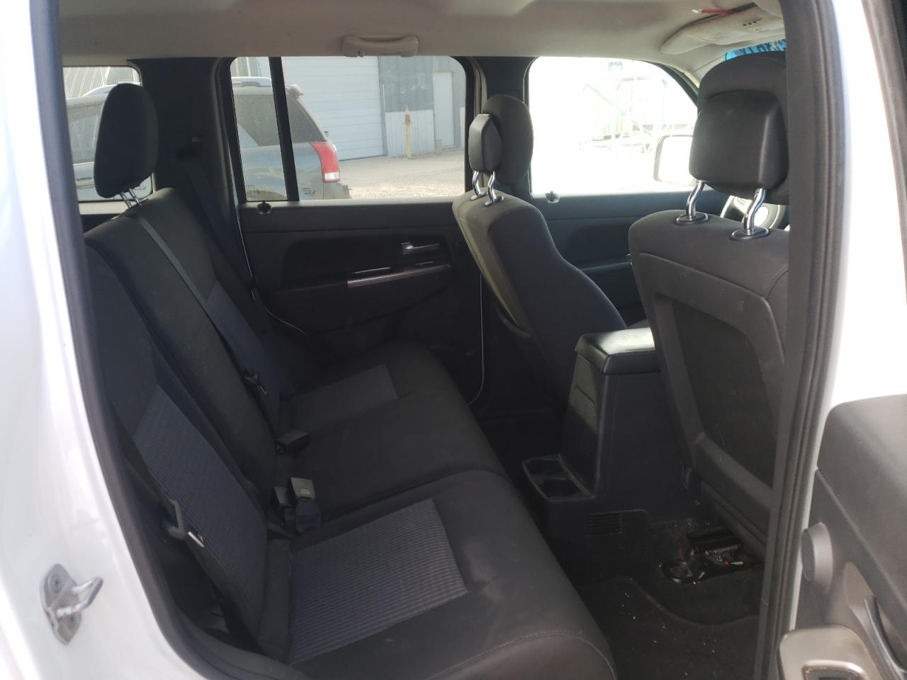 Photo 6 from auction – 2011 JEEP LIBERTY RE with VIN 1J4PN3GK3BW523872
