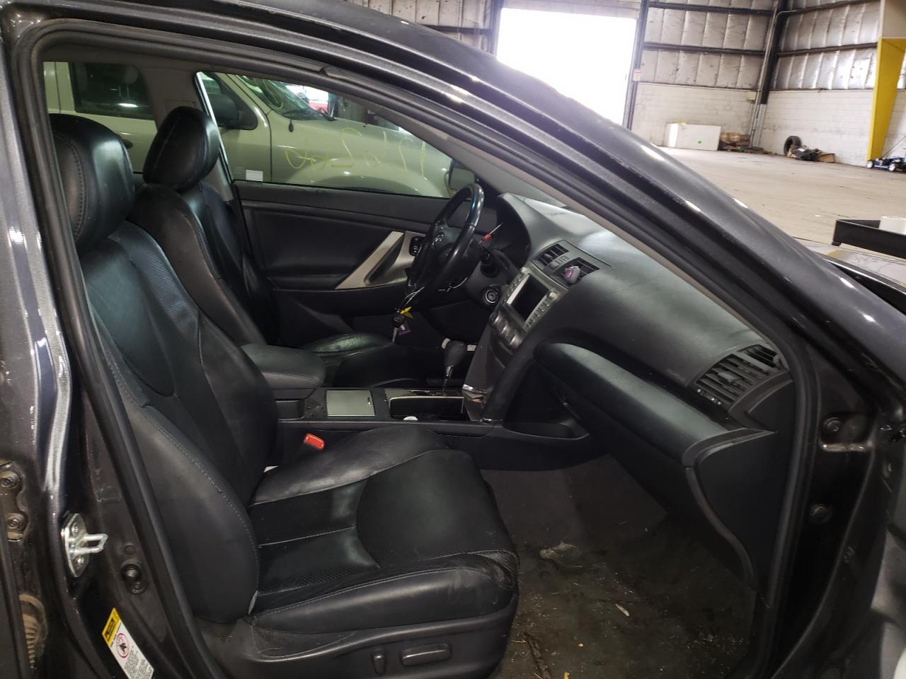 Photo 5 from auction – 2011 TOYOTA CAMRY SE with VIN 4T1BK3EK4BU631971