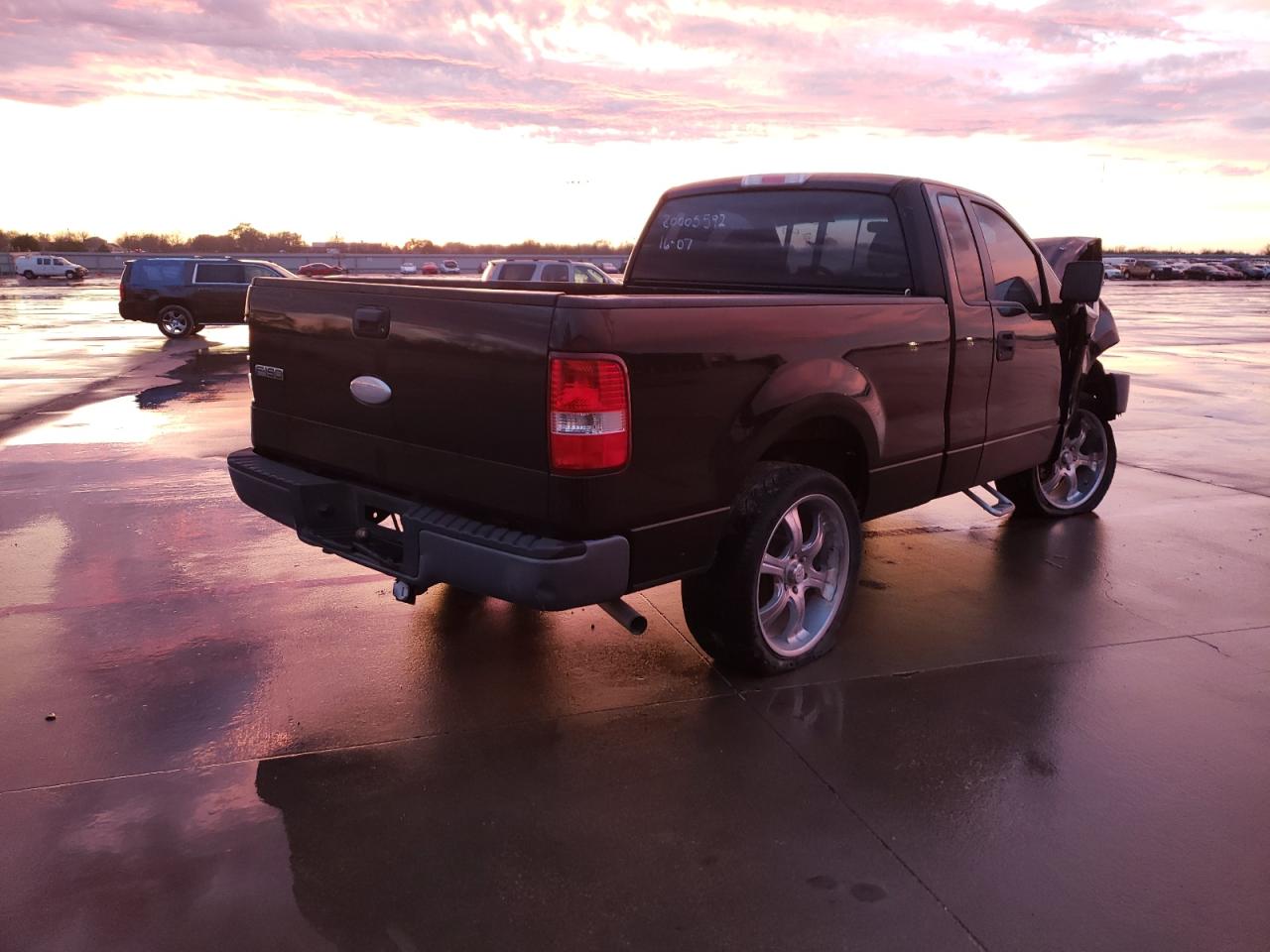 Photo 4 from auction – 2007 FORD F150 with VIN 1FTRF12267KD13188