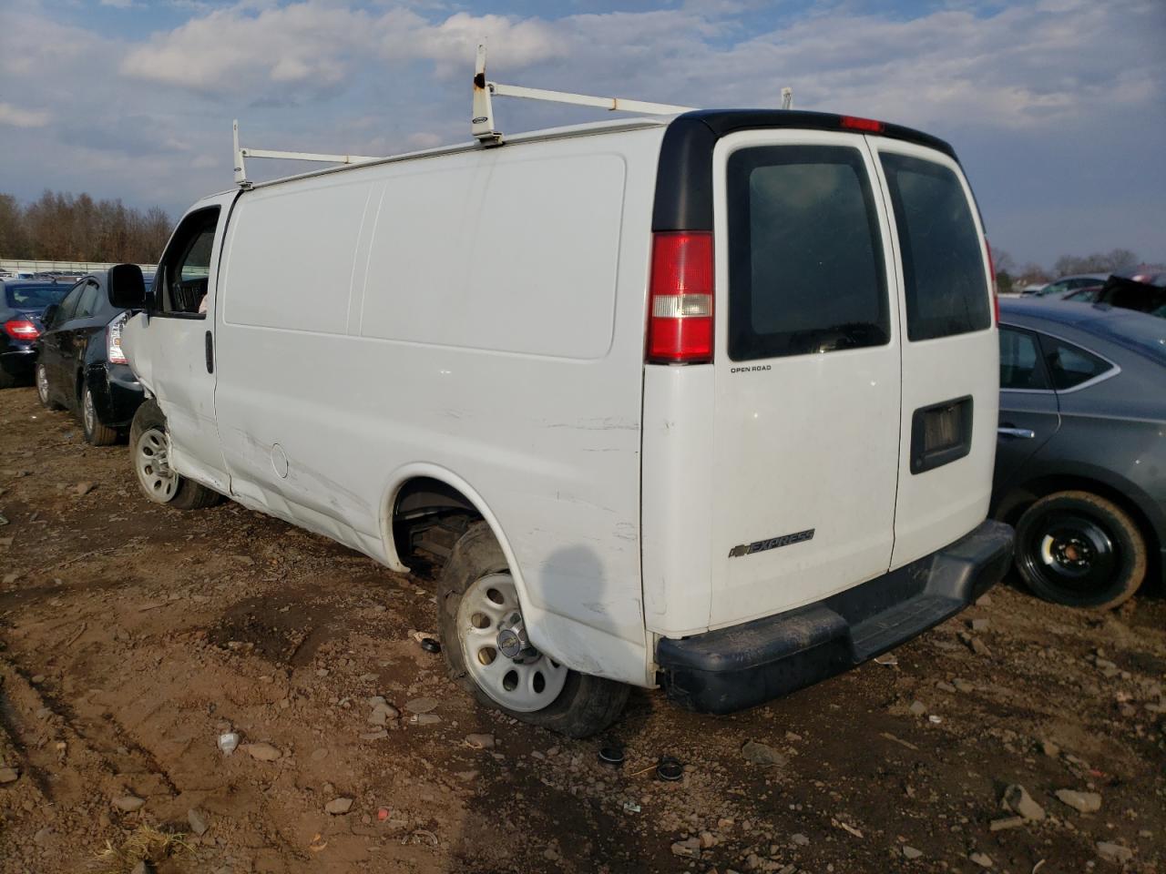 Photo 3 from auction – 2014 CHEVROLET EXPRESS G1 with VIN 1GCSGAFX4E1108184
