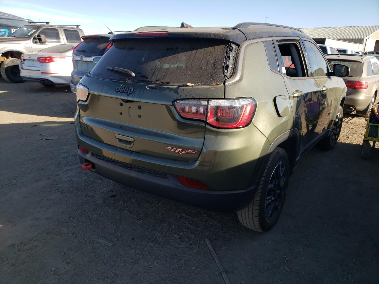 Photo 4 from auction – 2019 JEEP COMPASS TR with VIN 3C4NJDDB1KT683869