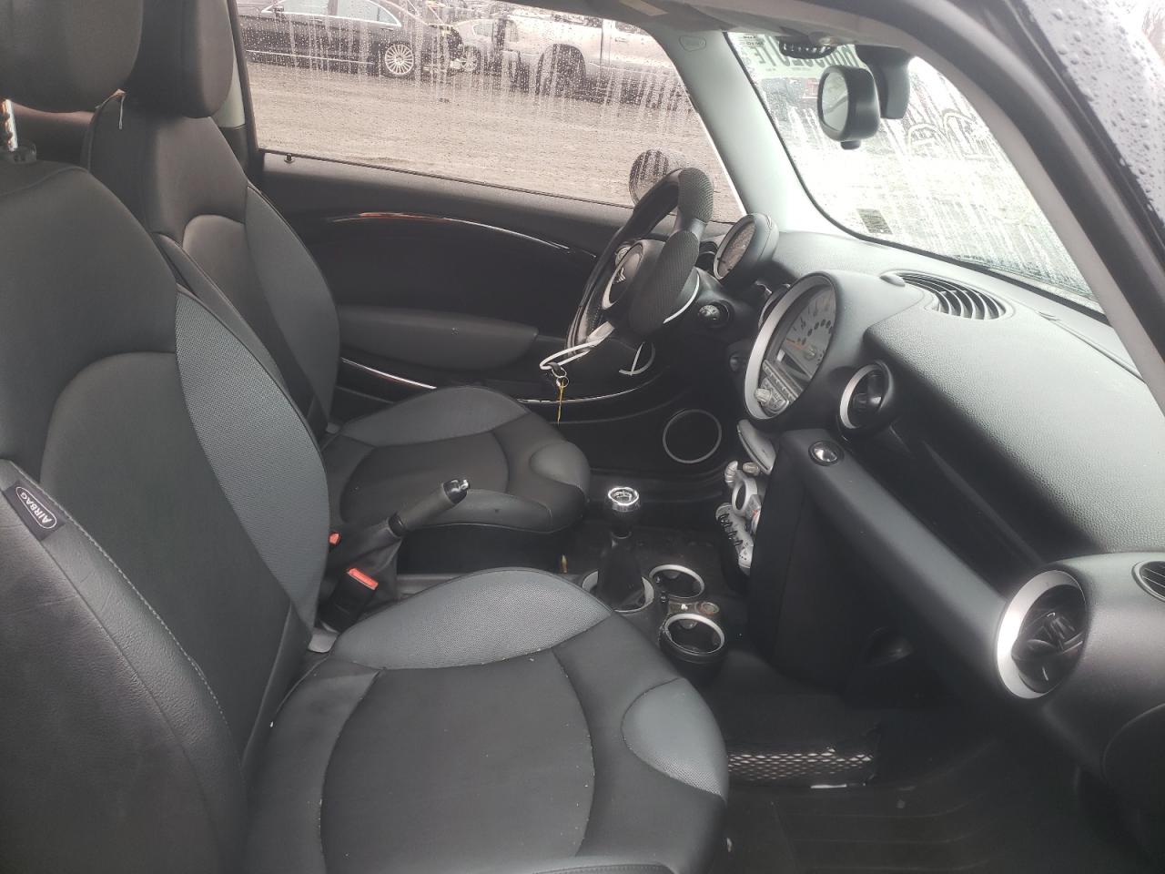 Photo 5 from auction – 2009 MINI COOPER CLU with VIN WMWML33549TX50477