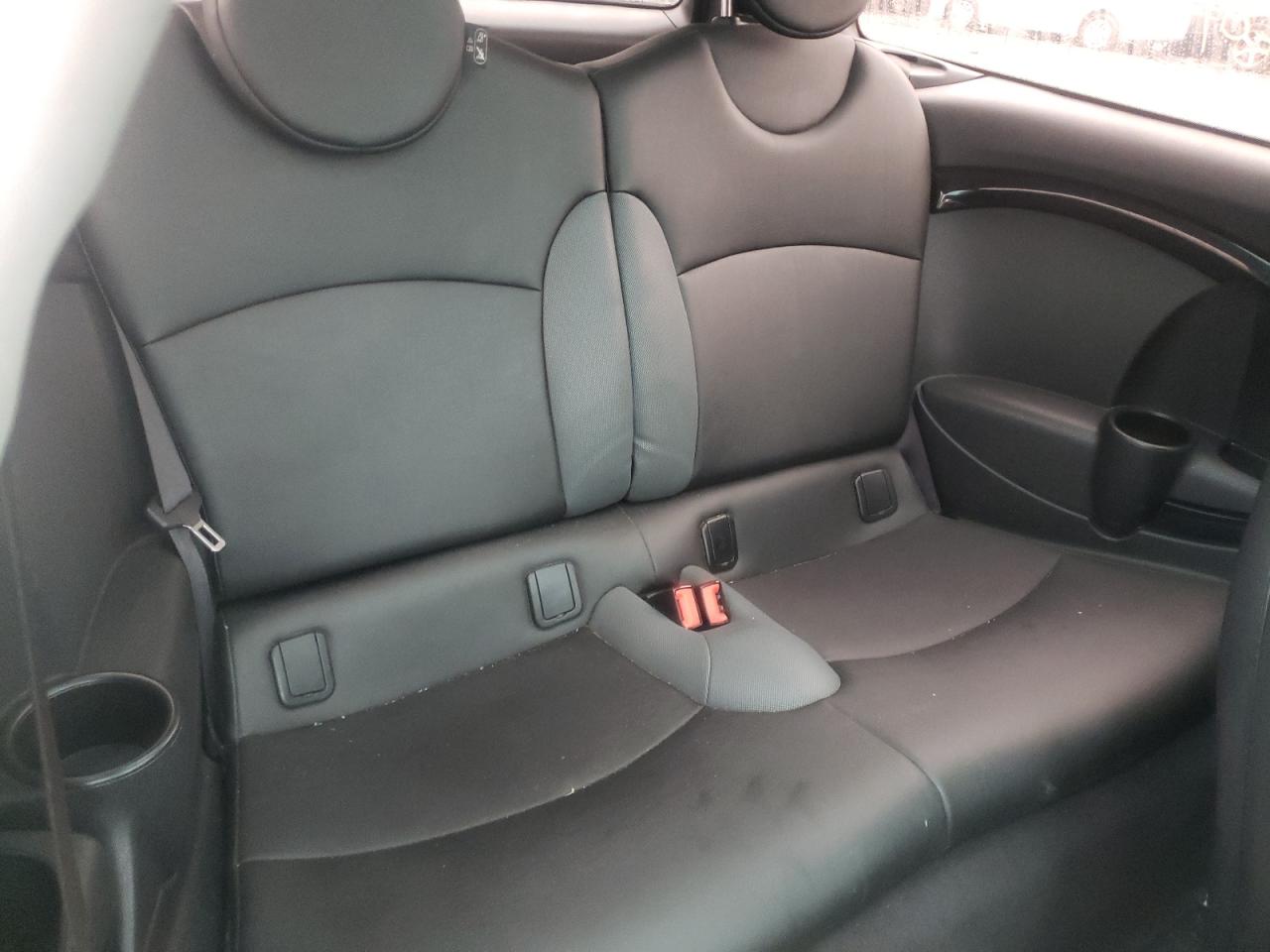 Photo 6 from auction – 2009 MINI COOPER CLU with VIN WMWML33549TX50477