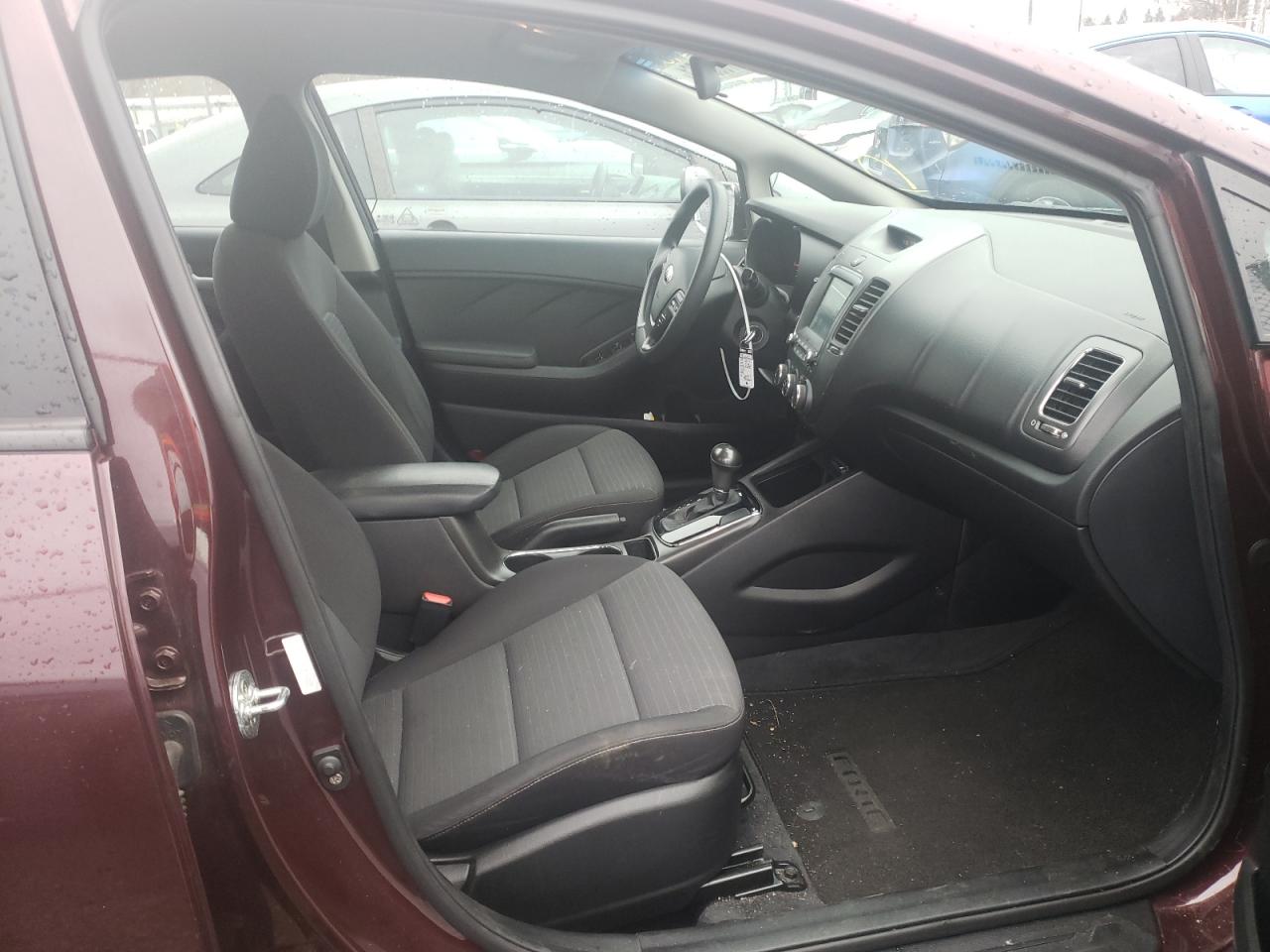 Photo 5 from auction – 2018 KIA FORTE LX with VIN 3KPFL4A79JE194525