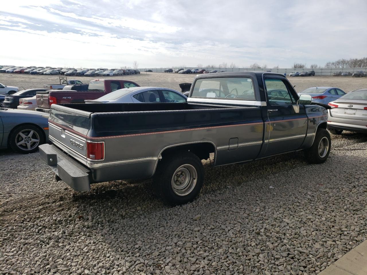 Photo 4 from auction – 1987 CHEVROLET R10 with VIN 1GCER14K7HS156906