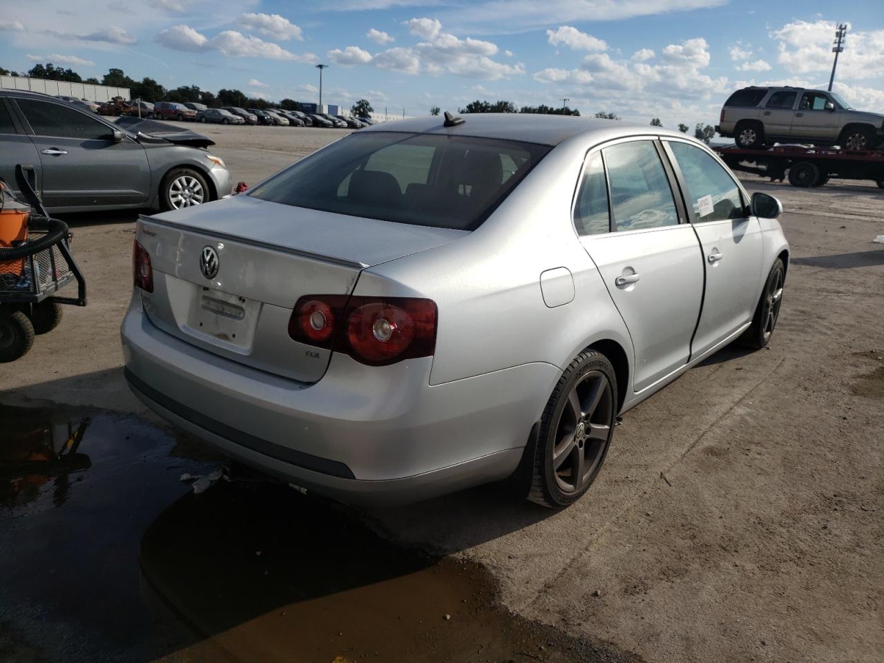 Photo 4 from auction – 2009 VOLKSWAGEN JETTA TDI with VIN 3VWAL71K59M030641