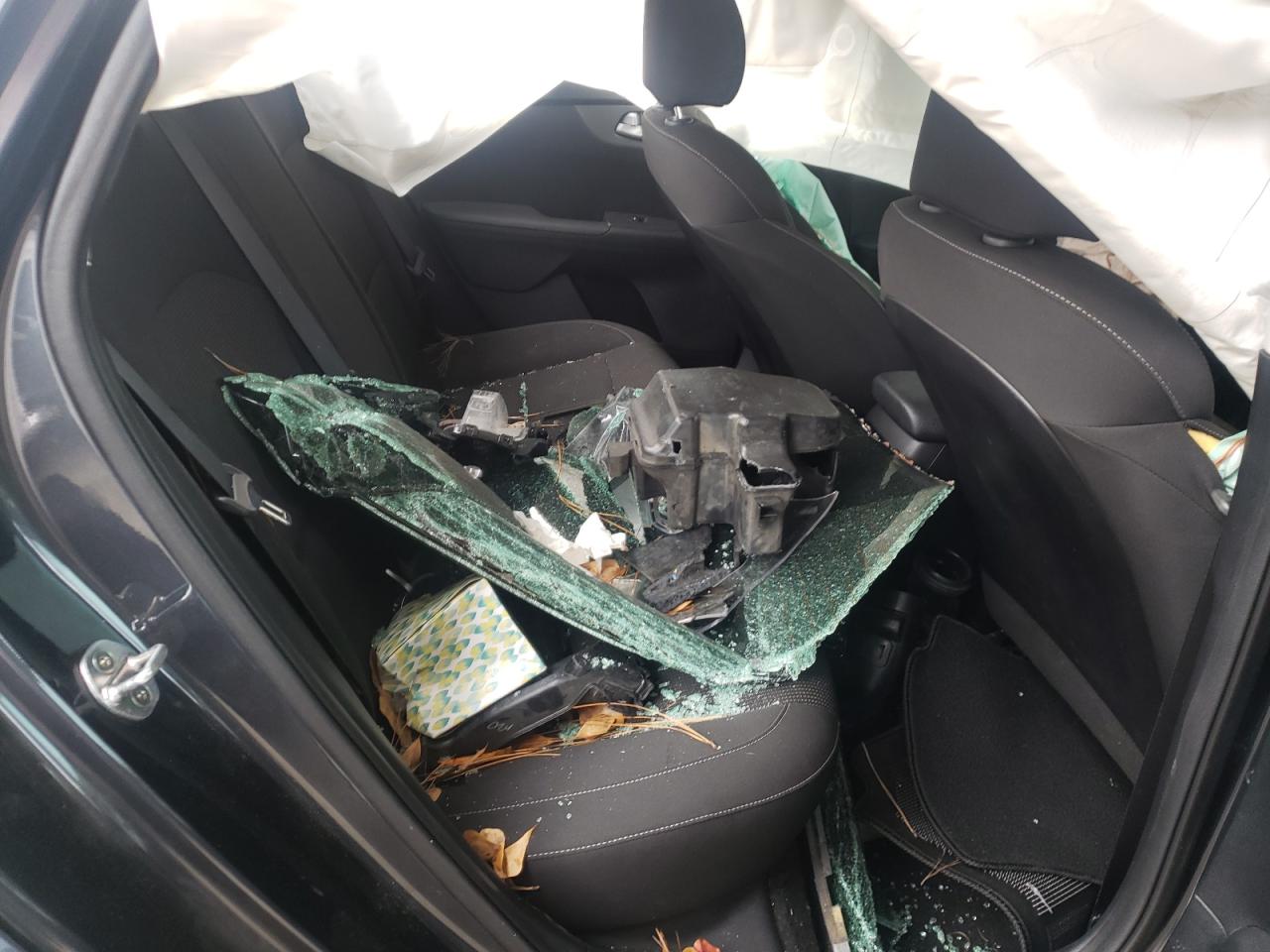 Photo 6 from auction – 2019 KIA FORTE FE with VIN 3KPF24AD3KE097699