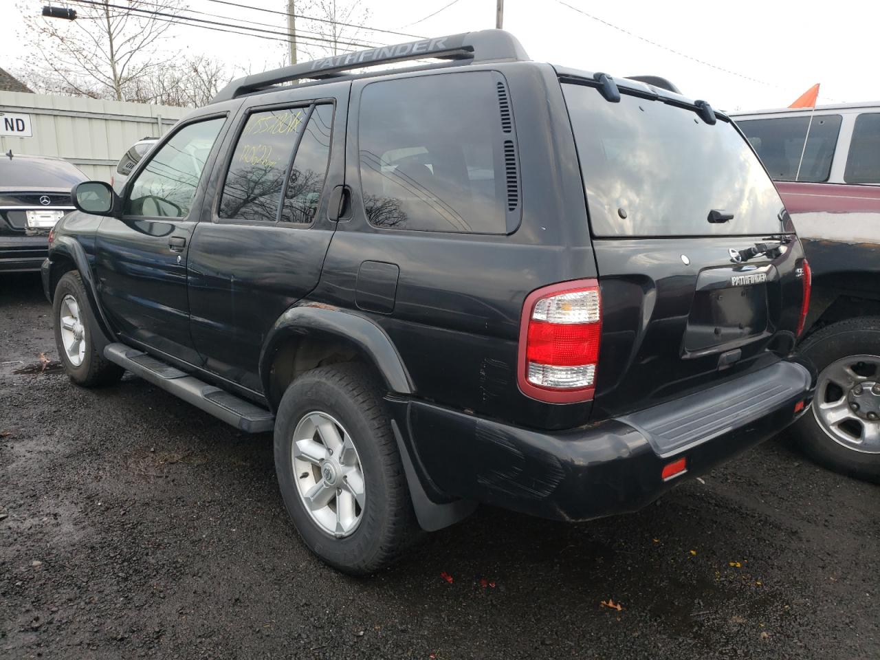 Photo 3 from auction – 2004 NISSAN PATHFINDER with VIN JN8DR09Y24W920199