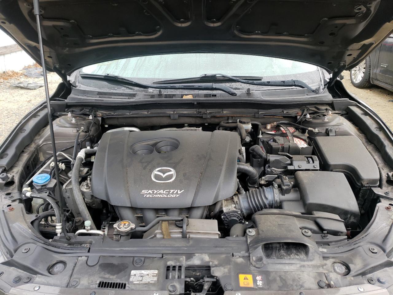 Photo 7 from auction – 2014 MAZDA 3 TOURING with VIN JM1BM1V76E1105376