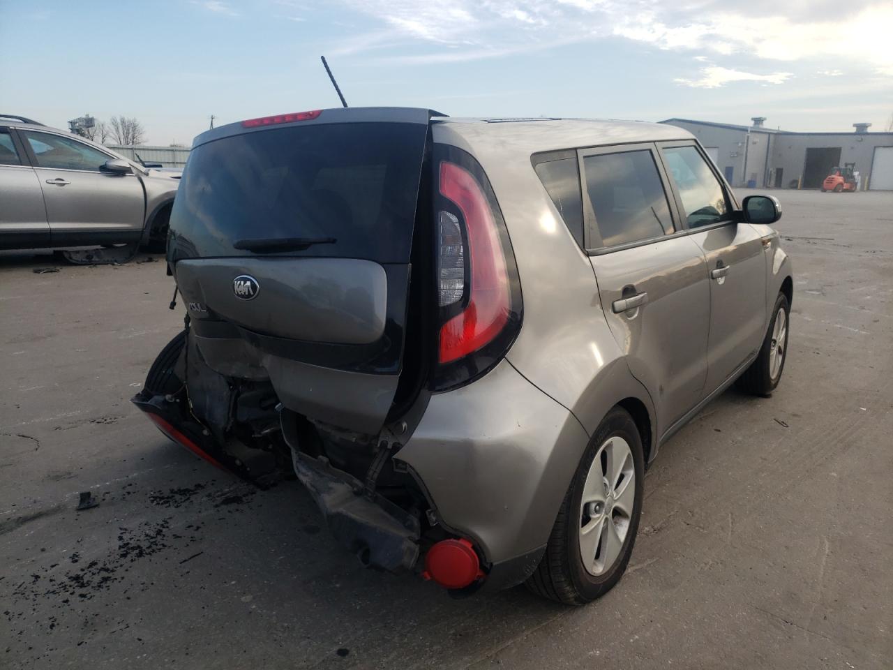 Photo 4 from auction – 2014 KIA SOUL with VIN KNDJN2A2XE7004444