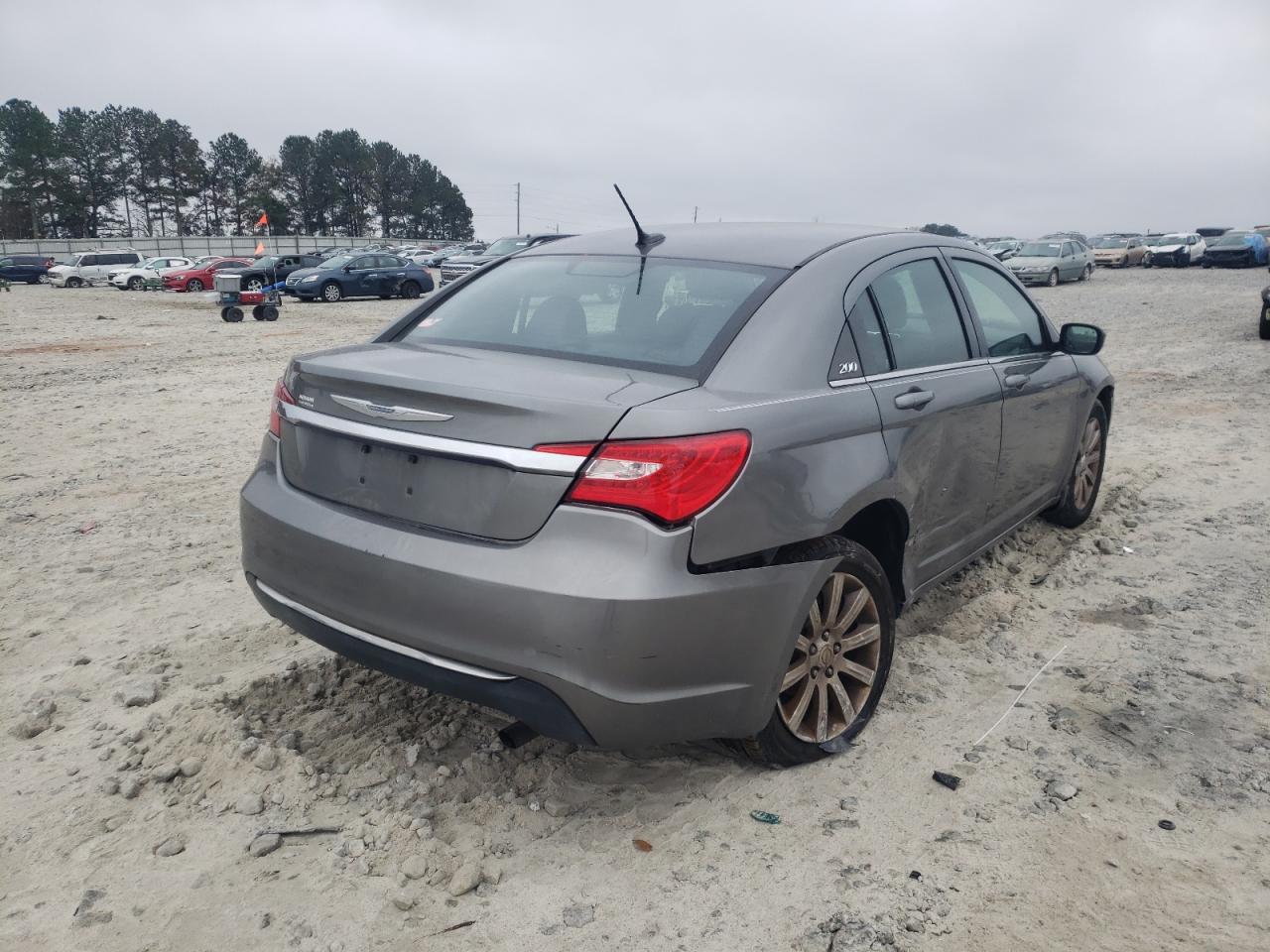 Photo 4 from auction – 2013 CHRYSLER 200 TOURIN with VIN 1C3CCBBB2DN539456