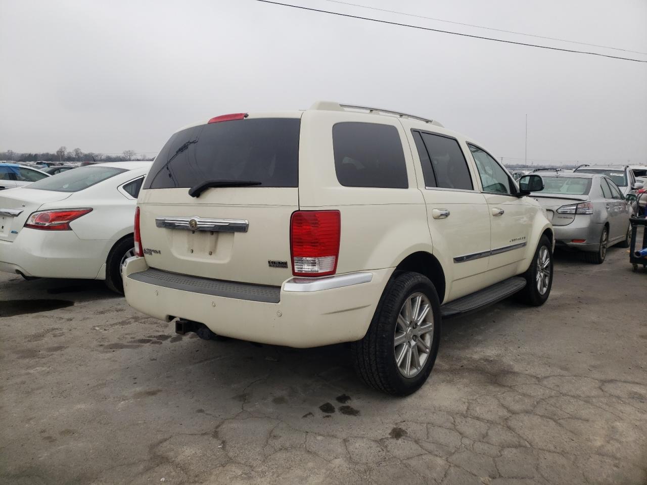 Photo 4 from auction – 2007 CHRYSLER ASPEN LIMI with VIN 1A8HW58207F532109