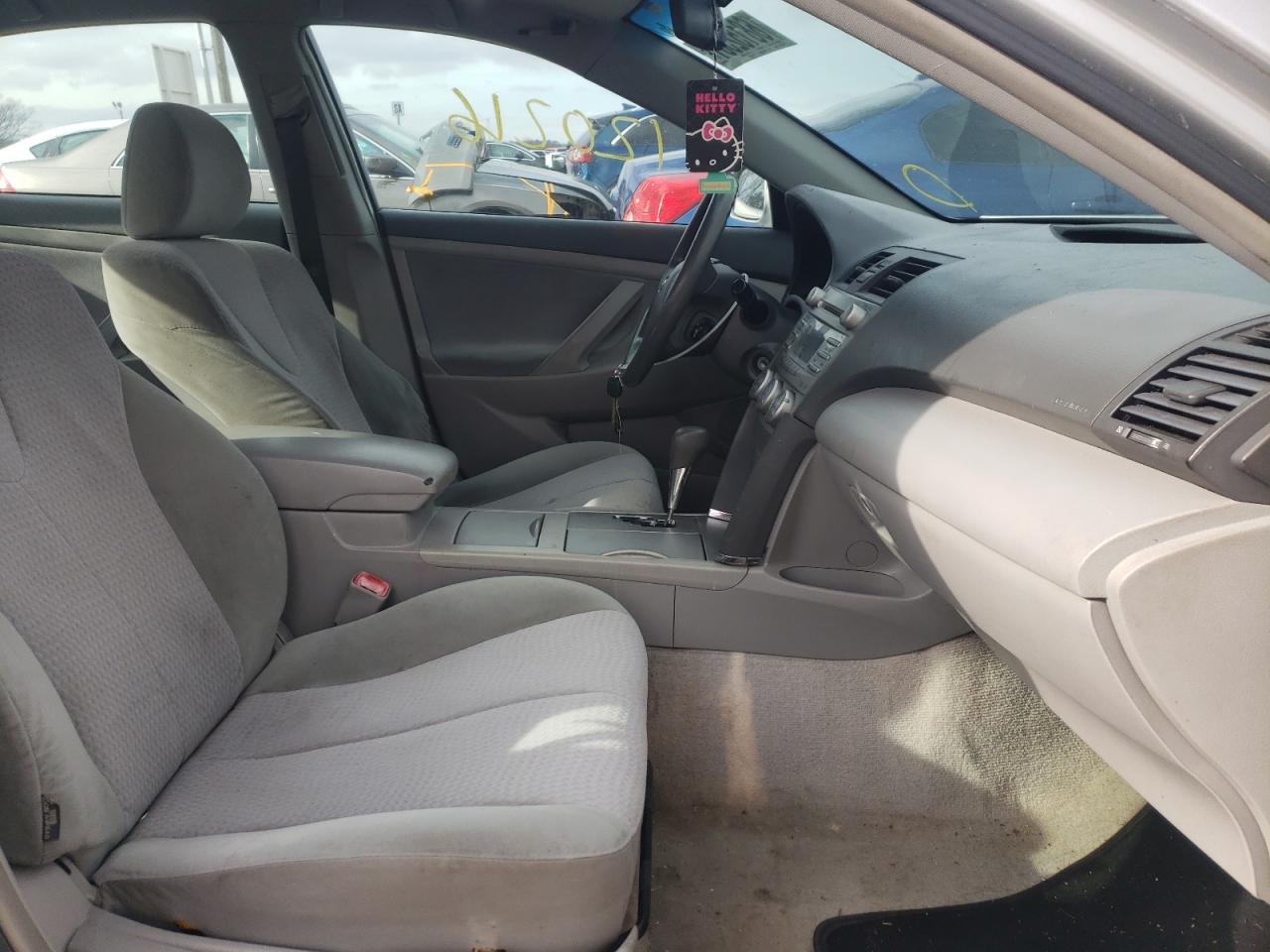 Photo 5 from auction – 2010 TOYOTA CAMRY BASE with VIN 4T1BF3EK4AU027078