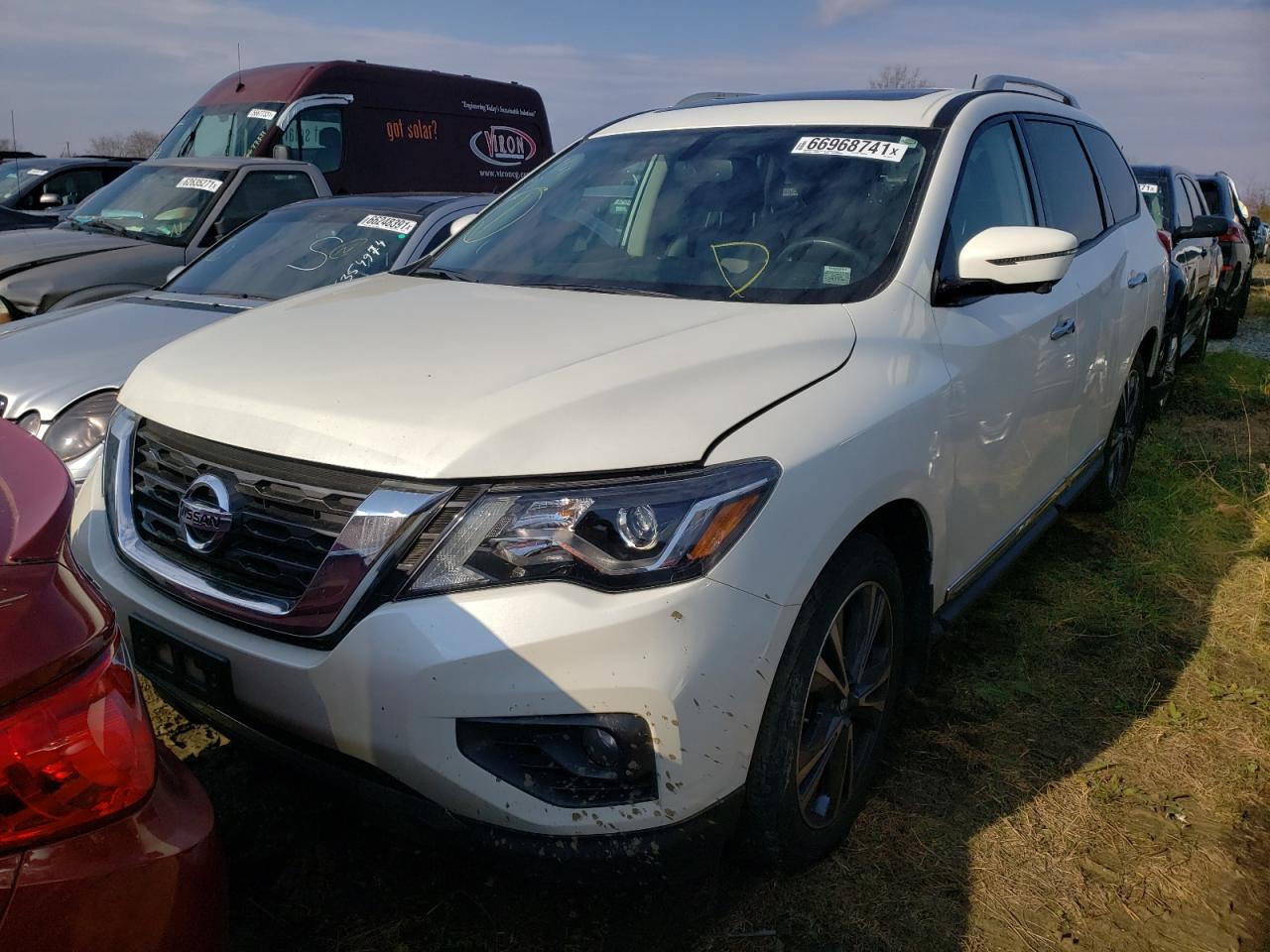 Photo 2 from auction – 2017 NISSAN PATHFINDER with VIN 5N1DR2MM3HC678778