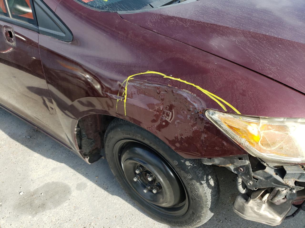 Photo 9 from auction – 2012 HONDA CIVIC LX with VIN 2HGFB2F57CH586765