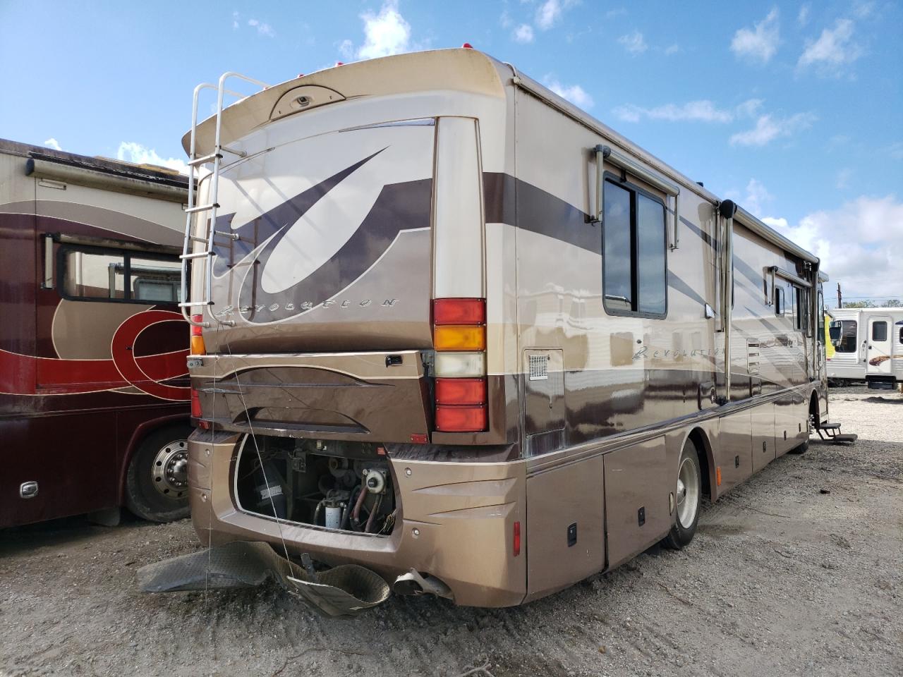 Photo 4 from auction – 2004 FREIGHTLINER CHASSIS X with VIN 4UZAAHBS64CM37323