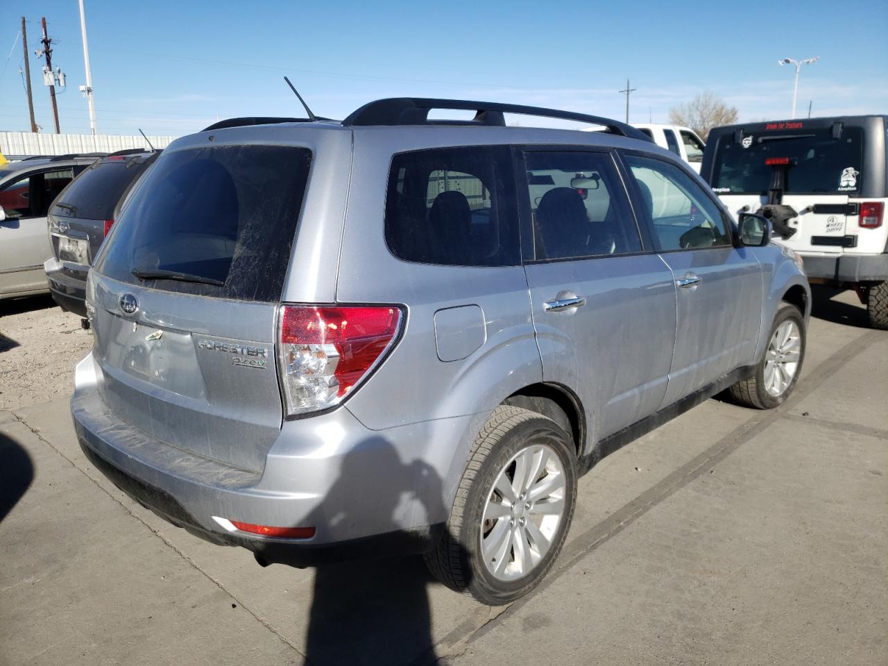 Photo 4 from auction – 2013 SUBARU FORESTER 2 with VIN JF2SHADC1DH433640