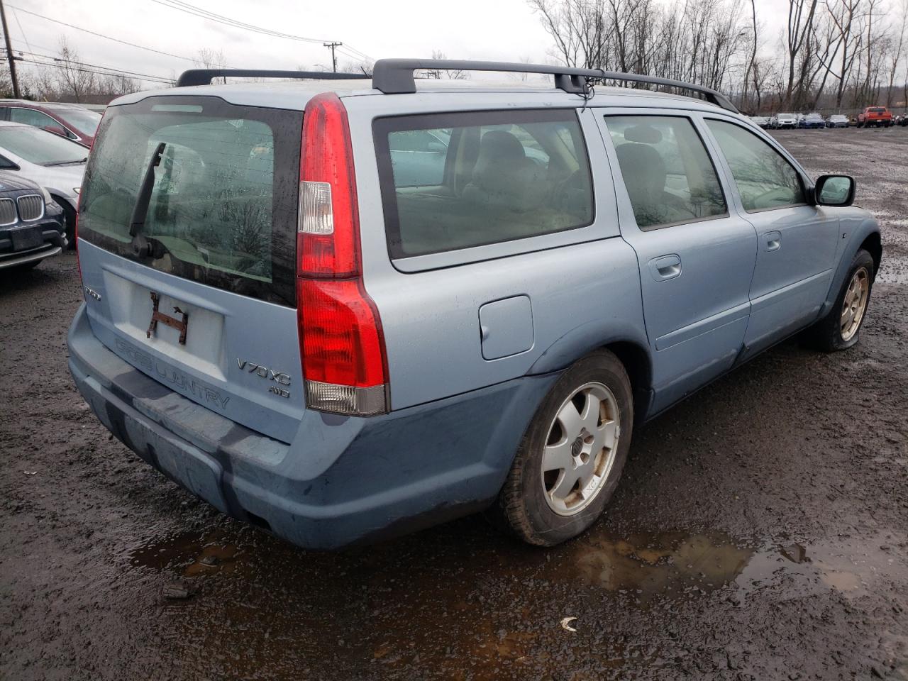 Photo 4 from auction – 2001 VOLVO V70 with VIN YV1SZ58D121053879