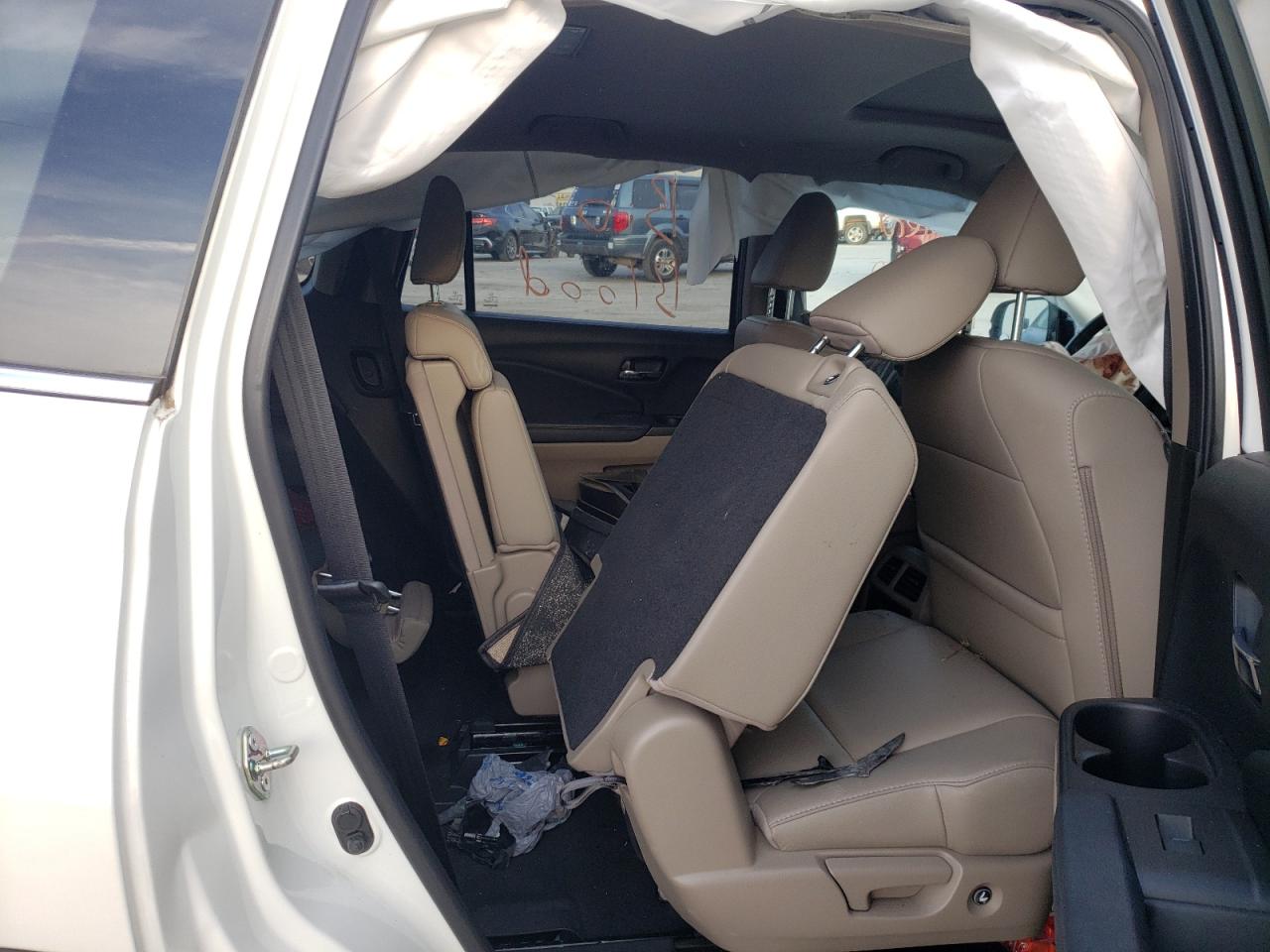 Photo 6 from auction – 2018 HONDA PILOT EXL with VIN 5FNYF6H56JB055107