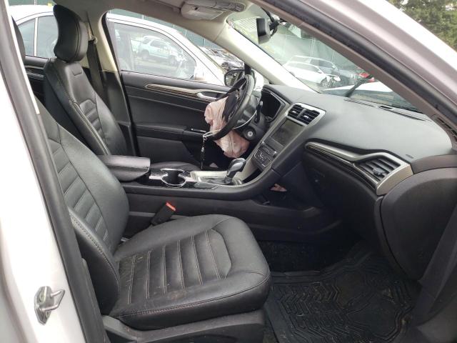 Photo 5 from auction – 2016 FORD FUSION SE with VIN 3FA6P0HD4GR247809