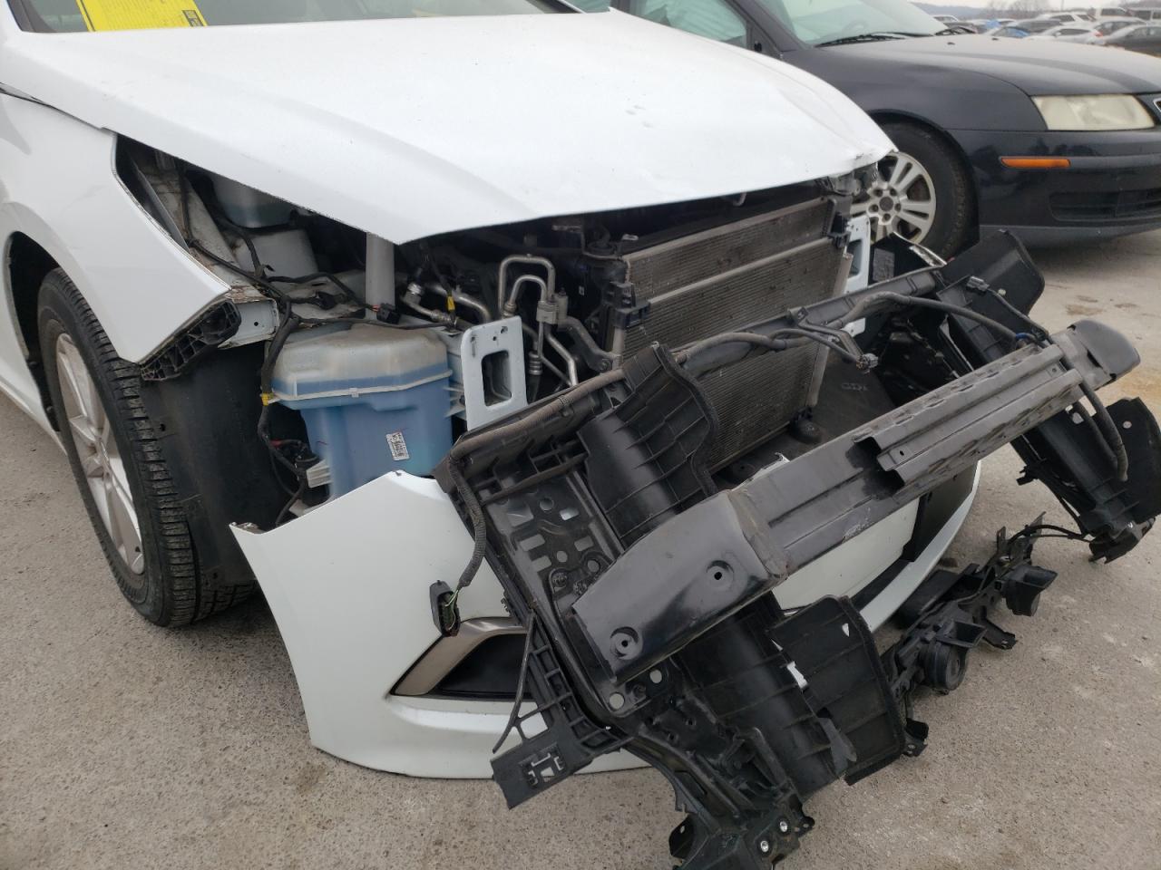 Photo 9 from auction – 2016 HYUNDAI SONATA SE with VIN 5NPE24AF4GH354546