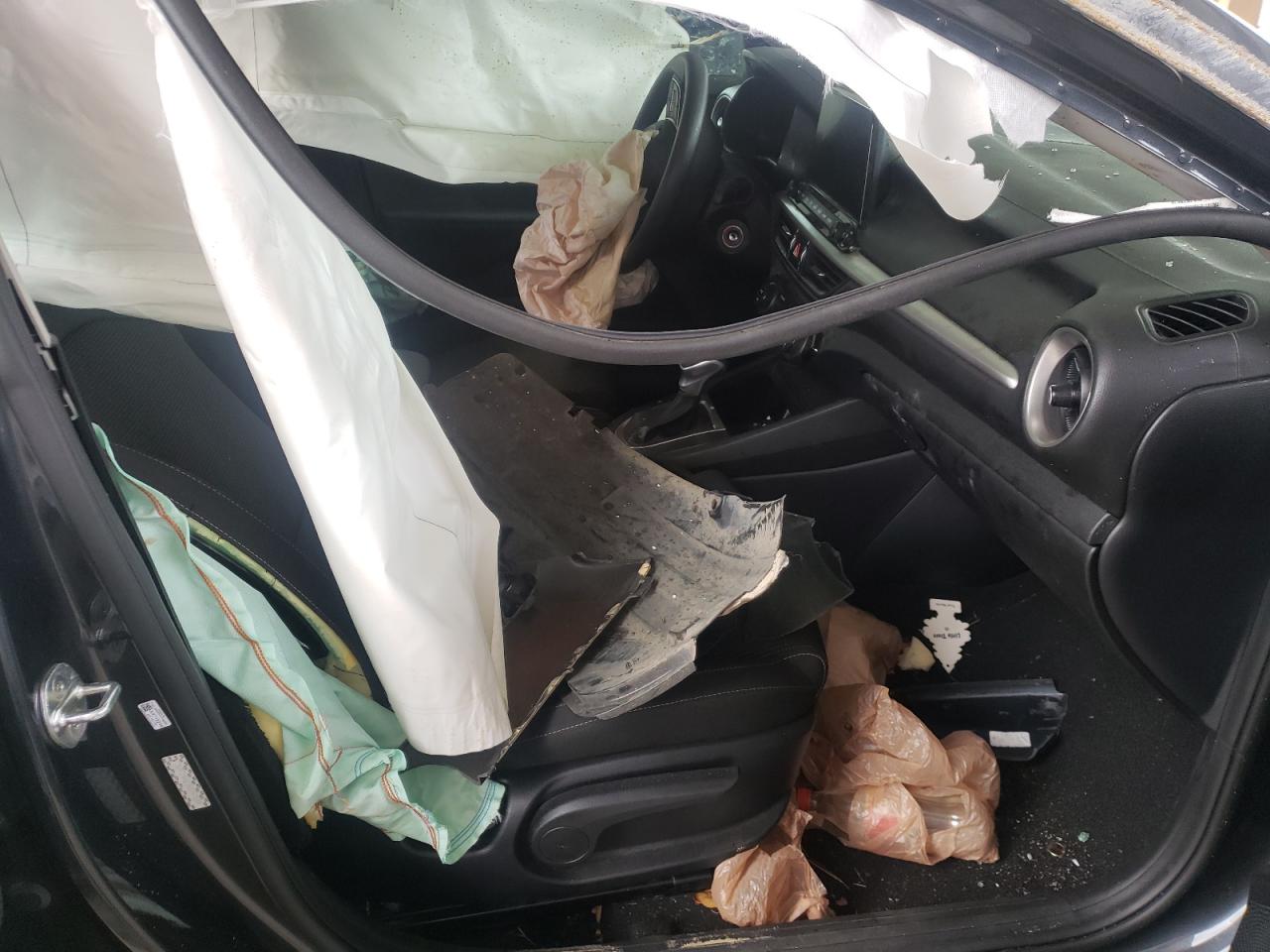Photo 5 from auction – 2019 KIA FORTE FE with VIN 3KPF24AD3KE097699