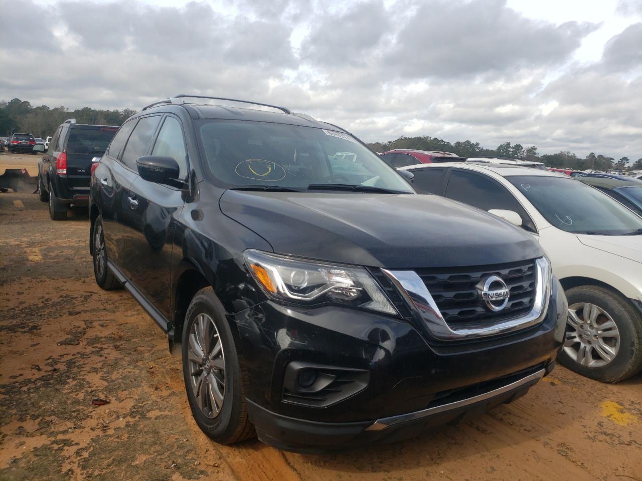 NISSAN PATHFINDER 2018 with VIN 5N1DR2MN1JC655546 - Photo from auction